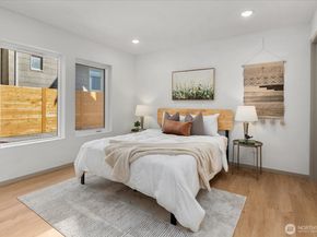 4104 49th Avenue SW B, Seattle WA 98116