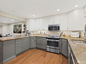 6514 NE 171st Place, Kenmore WA 98028