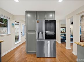 6514 NE 171st Place, Kenmore WA 98028