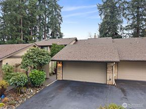 6514 NE 171st Place, Kenmore WA 98028