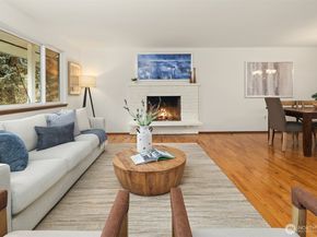 19222 38th Place NE, Lake Forest Park WA 98155