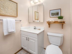 19222 38th Place NE, Lake Forest Park WA 98155