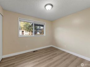 12727 SE 191st place, Renton WA 98058