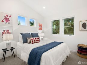 10421 41st Avenue SW B, Seattle WA 98146