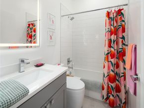 10421 41st Avenue SW B, Seattle WA 98146