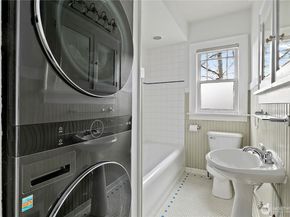 1125 N 77th Street, Seattle WA 98103