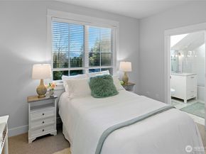 509 Groos Lane NE, Bainbridge Island WA 98110