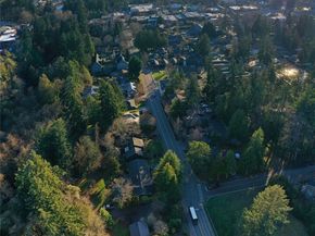 509 Groos Lane NE, Bainbridge Island WA 98110