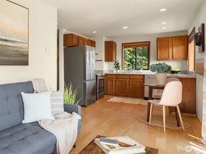 27523 SW Sandy Shores Drive, Vashon WA 98070