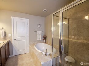 9101 Merritt Avenue SE, Snoqualmie WA 98065