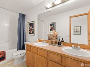 9944 228th Terrace NE, Redmond WA 98053