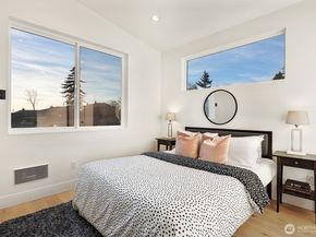 8810 41st Avenue SW, Seattle WA 98136