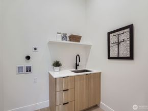 8810 41st Avenue SW, Seattle WA 98136