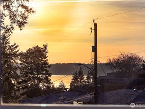 8810 41st Avenue SW, Seattle WA 98136