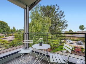 8810 41st Avenue SW, Seattle WA 98136