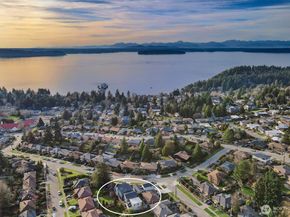 8810 41st Avenue SW, Seattle WA 98136