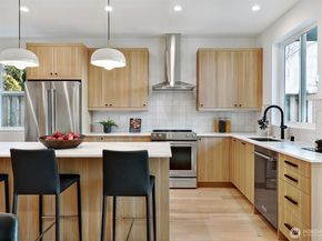 8810 41st Avenue SW, Seattle WA 98136