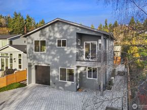 8810 41st Avenue SW, Seattle WA 98136