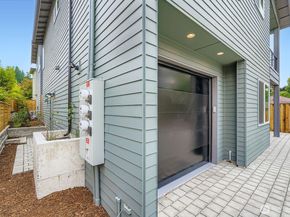 8810 41st Avenue SW, Seattle WA 98136