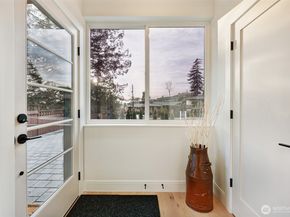 8810 41st Avenue SW, Seattle WA 98136