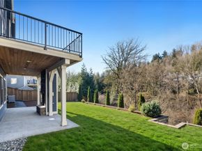 15903 98th Avenue NE, Bothell WA 98011