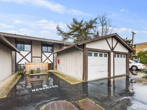 323 SW 112th Street 102, Seattle WA 98146