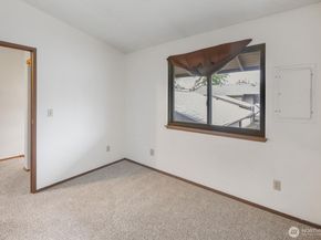 323 SW 112th Street 102, Seattle WA 98146