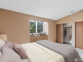 323 SW 112th Street 102, Seattle WA 98146