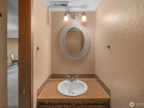 323 SW 112th Street 102, Seattle WA 98146