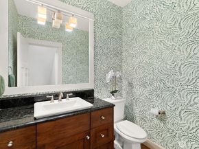 9026 NE 127th Place, Kirkland WA 98034