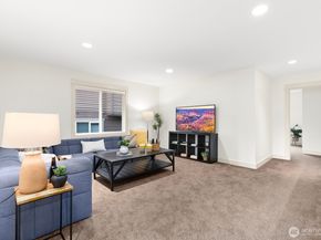 9026 NE 127th Place, Kirkland WA 98034