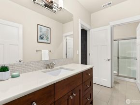 9026 NE 127th Place, Kirkland WA 98034