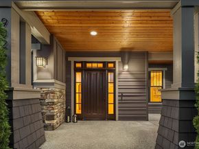 9026 NE 127th Place, Kirkland WA 98034