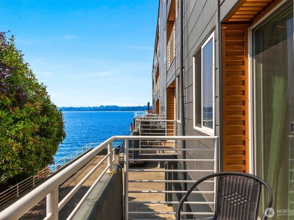 733 Lake Street S 101, Kirkland WA 98033