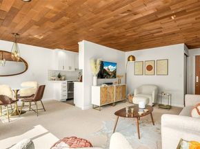 733 Lake Street S 101, Kirkland WA 98033