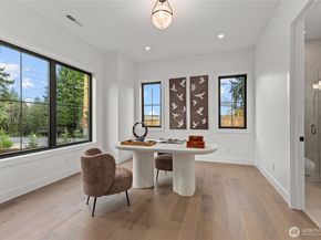 10789 SE 10th Street, Bellevue WA 98004