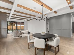 10789 SE 10th Street, Bellevue WA 98004