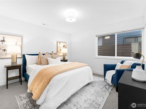 312 7th Lane S 33, Kirkland WA 98033