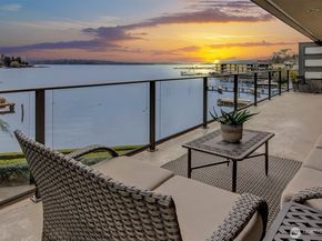 4437 Lake Washington Boulevard NE 302, Kirkland WA 98033