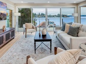 4437 Lake Washington Boulevard NE 302, Kirkland WA 98033