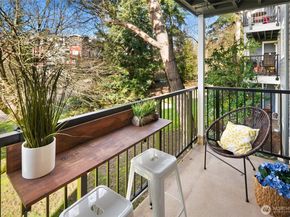 14210 NE 181st Place M202, Woodinville WA 98072