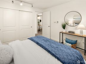 14210 NE 181st Place M202, Woodinville WA 98072