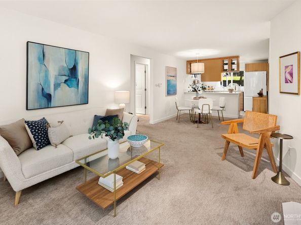 14210 NE 181st Place M202, Woodinville WA 98072