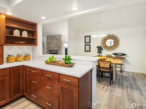 17014 NE 28th Place, Bellevue WA 98008