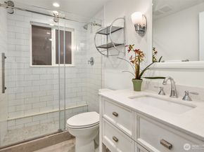 17014 NE 28th Place, Bellevue WA 98008