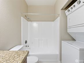 225 Logan Avenue S 317, Renton WA 98057