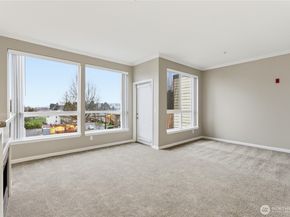 225 Logan Avenue S 317, Renton WA 98057