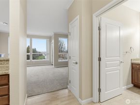 225 Logan Avenue S 317, Renton WA 98057