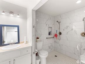 7339 NE 140th Street, Kirkland WA 98034