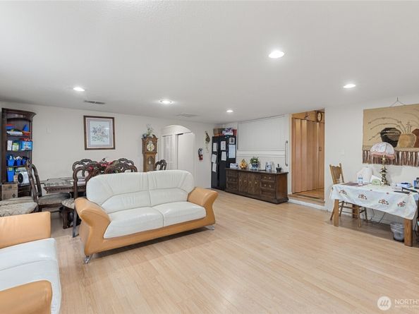 7339 NE 140th Street, Kirkland WA 98034